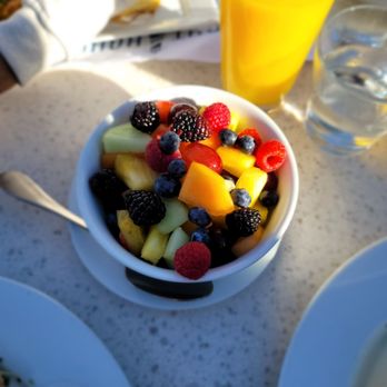 Lighthouse - Starter Fruit Bowl - Breakfast & Brunch Near Me - Newport Beach, California
