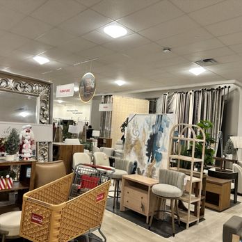 HomeGoods - Department Stores Near Me - Daly City, California