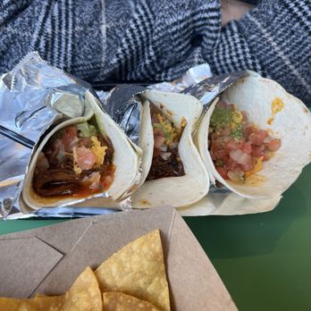 Barrio Tacos - Tacos Near Me - Salem, Massachusetts