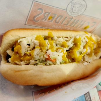 La Pataterie Hulloise - Hot dog... topped with coleslaw - Burgers Near Me - Gatineau, Quebec