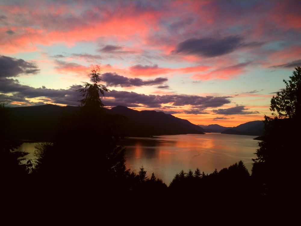 SECHELT INLET B&B Updated June 2024 10 Photos 5870 Skookumchuck Road, Sechelt, British