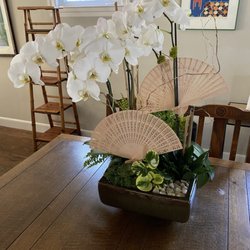 The Flower Cottage - Arrangement for a wedding anniversary