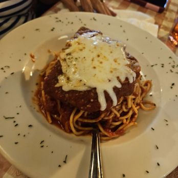 Malfitany Pasta Company - Chicken Parm with spaghetti sauce. Small portion. Portion is good, spaghetti sauce a tad sweet but great to dip the chicken - Italian Near Me - McAllen, Texas Malfitany Pasta Company - Chicken Parm with spaghetti sauce. Small portion. Portion is good, spaghetti sauce a tad sweet but great to dip the chicken - Italian Near Me - McAllen, Texas