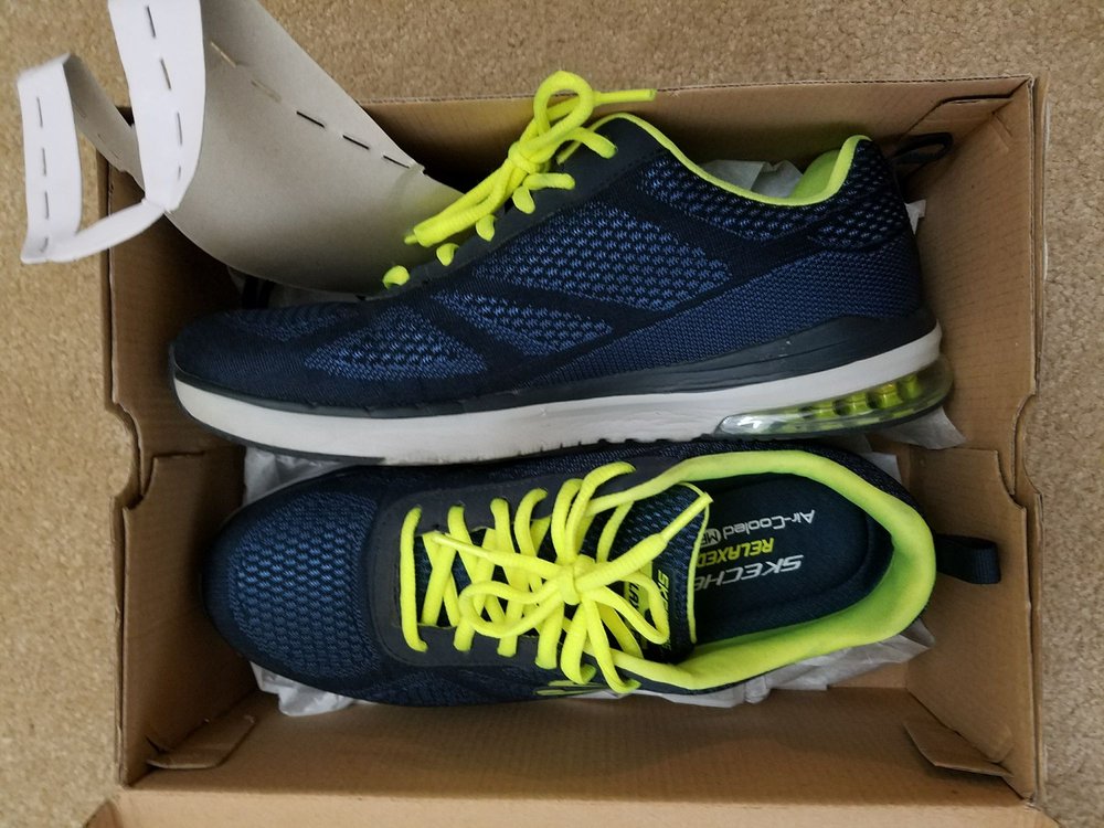 pauls warehouse skechers