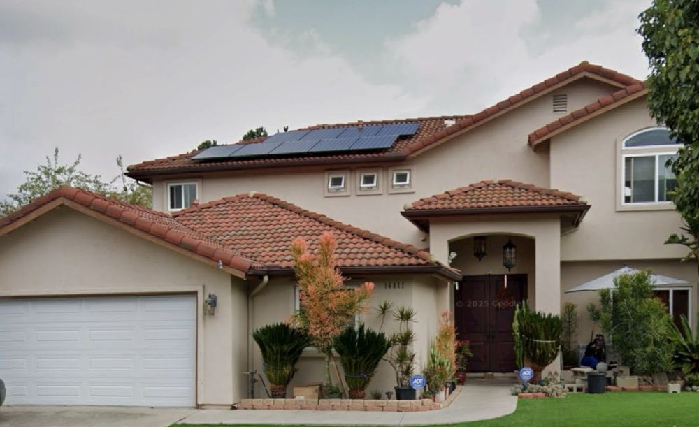 Slide of Elor Energy