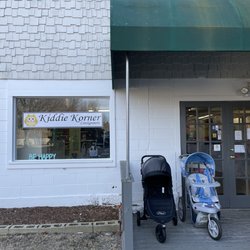 Kiddie Korner Consignment Shop - Outside of the shop. Tucked away in a small plaza. What a gem!!