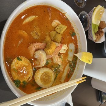 Meet Noodle - Curry laksa ramen - Noodles Near Me - Stony Brook, New York