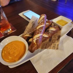 G & T Trackside - Pretzel sticks