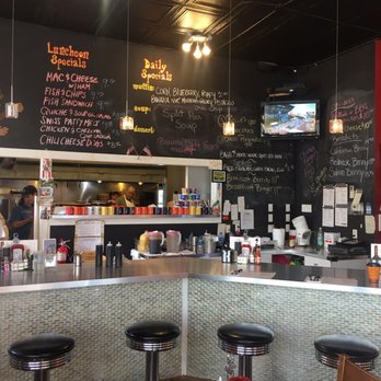 The Hungry Monkey - Inside - Breakfast & Brunch Near Me - Newport, Rhode Island