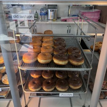 Vasy's Donut Shop - Donuts Near Me - Fremont, California