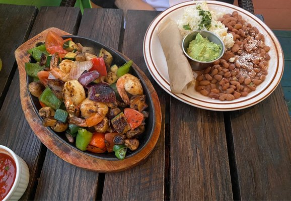 Prima Cantina & Tacos by null