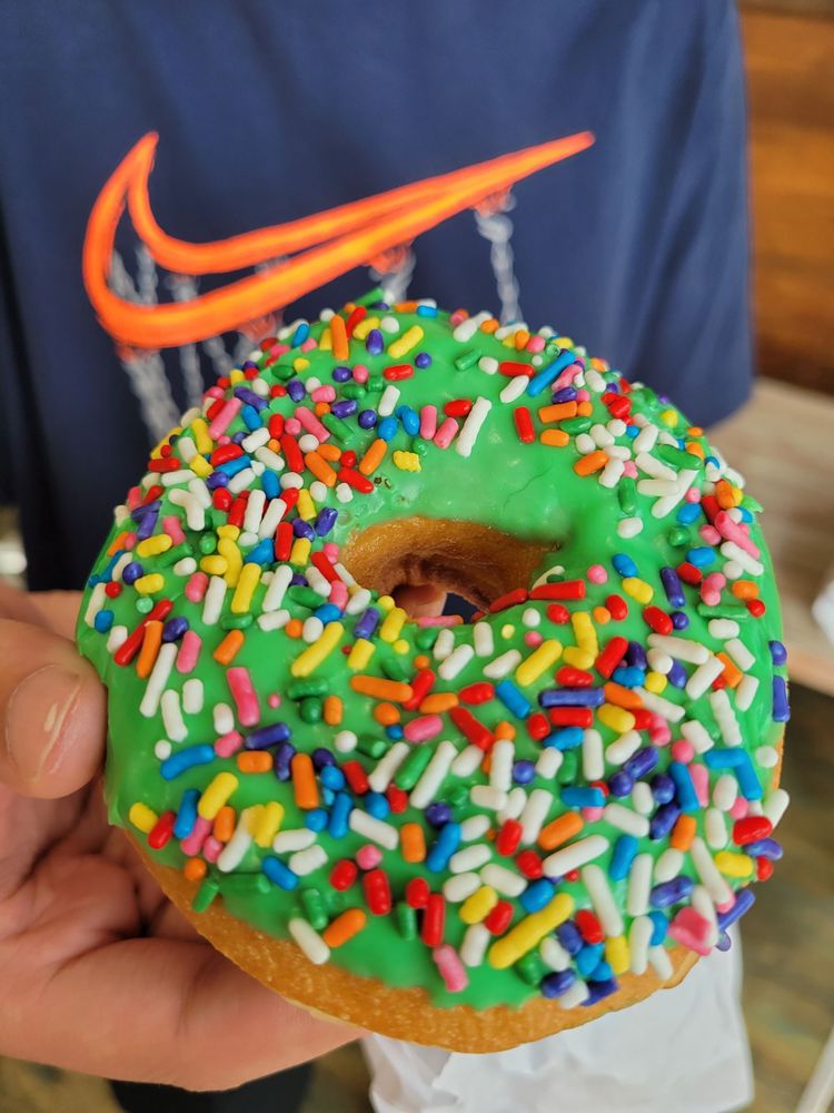 LOVE’S DONUTS Updated August 2024 12 Photos 2051 W Main St, Cabot