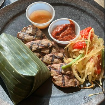 Strang Hall - Sticky Rice Plate with Grilled Lemongrass Beef and Papaya Salad - Food Court Near Me - Overland Park, Kansas