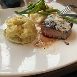 6oz Fillet - supposed to be medium rare