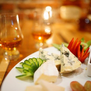 District - Oakland - Wine Bars Near Me - Oakland, California District - Oakland - Wine Bars Near Me - Oakland, California