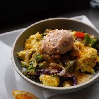 Spoonline Bistro - Breakfast Bowl with bacon - Wine Bars Near Me - Girdwood, Alaska