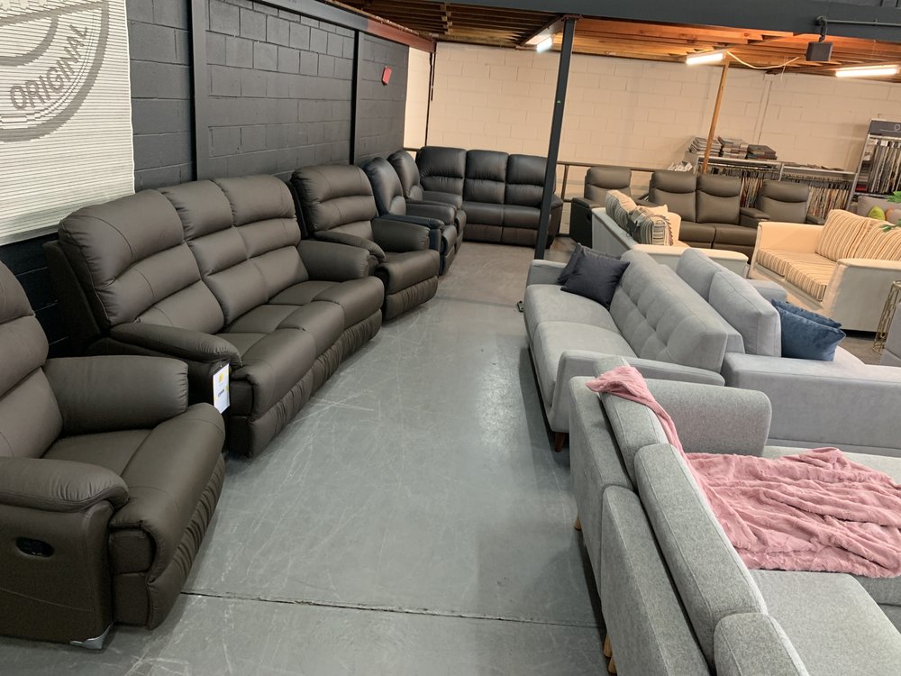 LOUNGE AND SOFAS IN THE HILLS 35 Photos 1113 Foundry Rd, Seven