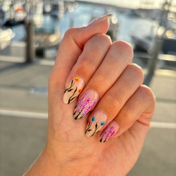 12Twelve Nail Bar - Nails by Amber - Nail Salons Near Me - Marina del Rey, California 12Twelve Nail Bar - Nails by Amber - Nail Salons Near Me - Marina del Rey, California