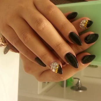 Dragon Nails - Stiletto nails with custom 3d designs - Nail Salons Near Me - Round Rock, Texas