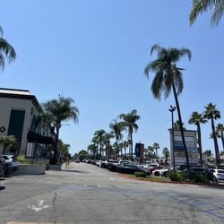 Encino Town Center