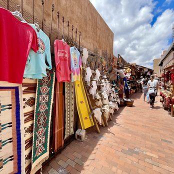 Santa Fe Plaza - Landmarks & Historical Buildings Near Me - Santa Fe, New Mexico