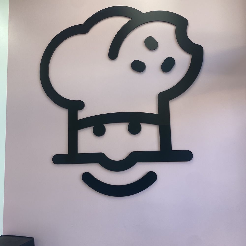 Crumbl - La Canada - Bakeries Near Me - Montrose, California