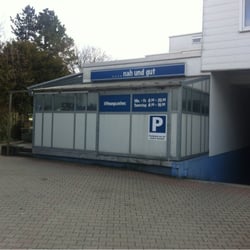 nah und gut Alsadi - Straßenseite - nicht unbedingt schön, aber gutes Sortiment und immer freundlich und hilfsbereit.