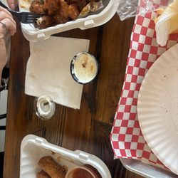 Pop's Kitchen - Mozzarella stick, buffalo cauliflower