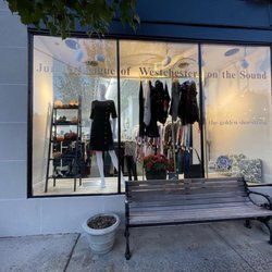 Golden Shoestring - Front window