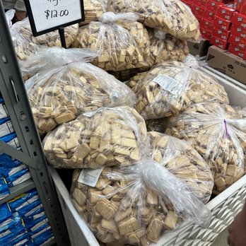 Peek Freans Outlet Store - Bakeries Near Me - Toronto, Ontario