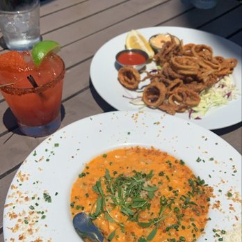 Lighthouse - Lobster Mac & Cheese Calamari Spicy mango margarita - Breakfast & Brunch Near Me - Newport Beach, California