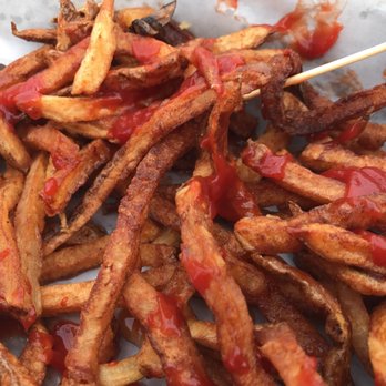 The Goat - Here is a pic of the shitty fries - Burgers Near Me - Hampton, New Hampshire