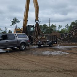 CMC Recycling - Help unloading.