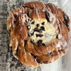 Carmellas Italian Deli & Pastries - Cannoli Danish