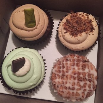 The Cup - Mocha, pb chocolate, mint, and coffee cake - Desserts Near Me - Saint Louis, Missouri The Cup - Mocha, pb chocolate, mint, and coffee cake - Desserts Near Me - Saint Louis, Missouri