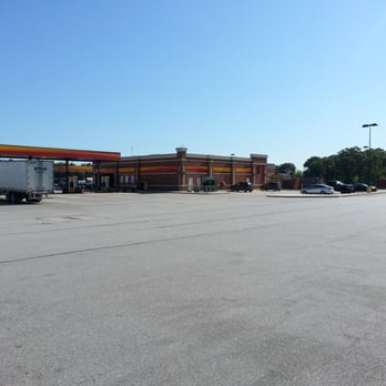 Love's Travel Stop - Backside of building. - Gas Stations Near Me - Demotte, Indiana