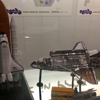 Space Shuttle Endeavour - Scale models - Museums Near Me - Los Angeles, California