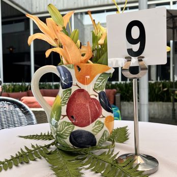 Vees Cafe - Cafes Near Me - Los Angeles, California Vees Cafe - Cafes Near Me - Los Angeles, California