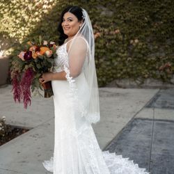 New Leaf Bridal Shop - Veil and dress from new leaf bridal
