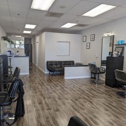 H and L Drybar Salon