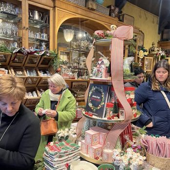 P.O.S.H. - Narrow and packed with goods and people - Home Decor Near Me - Chicago, Illinois
