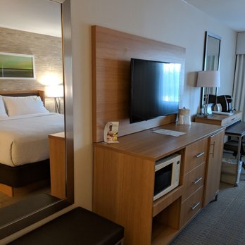 Holiday Inn Palmdale-Lancaster - King bedroom. - Hotels Near Me - Palmdale, California