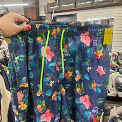 Le Point Value Thrift - 7 bucks!!