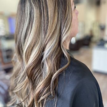 Salon Avalon - Hair Salons Near Me - Pleasant Hill, California
