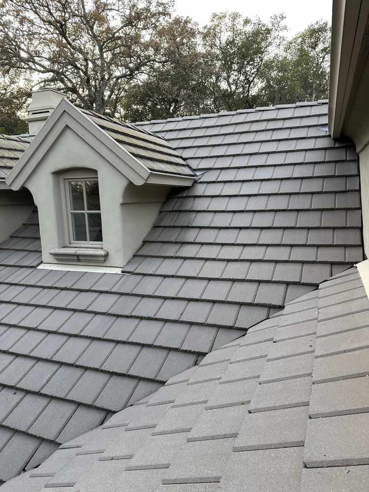 Slide of Bardo Ramirez Roofing