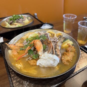 Tasty Pot - Thai Flavor Hot Soup (Bottom) - Hot Pot Near Me - Palo Alto, California
