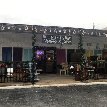 Mimi's Vintage and Decor - Antiques Near Me - Houston, Texas Mimi's Vintage and Decor - Antiques Near Me - Houston, Texas