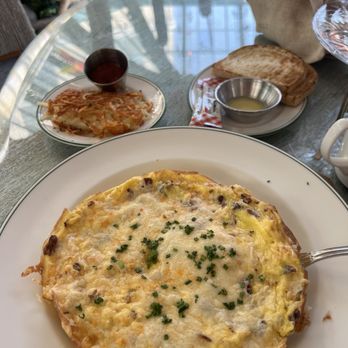 Sadelle's - Vegas omelet - Breakfast & Brunch Near Me - Las Vegas, Nevada Sadelle's - Vegas omelet - Breakfast & Brunch Near Me - Las Vegas, Nevada