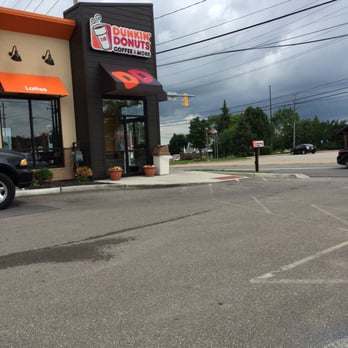 Dunkin' -  a dunkin donuts store with a truck parked in front of it - Donuts Near Me - Garfield Heights, Ohio