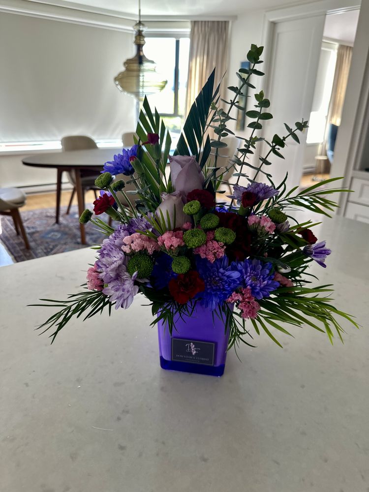 DOWNTOWN FLORIST Updated July 2024 53 Photos & 40 Reviews 730